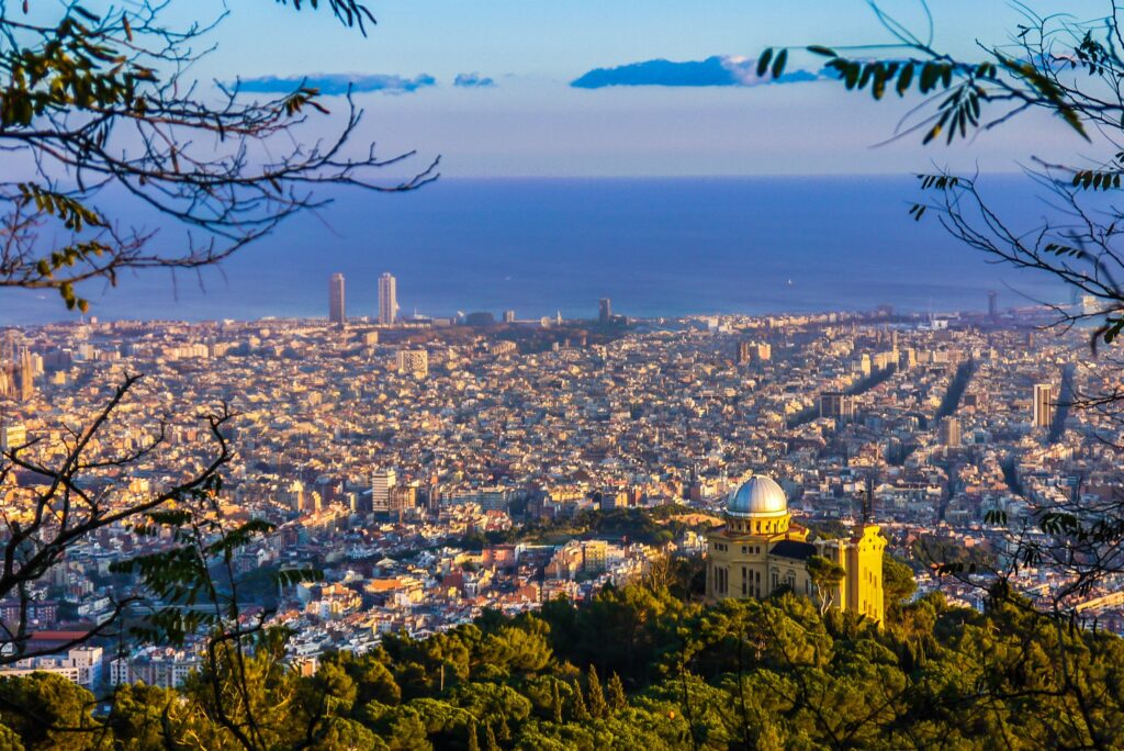 Tu viaje en Ave, recorriendo el Mediterráneo